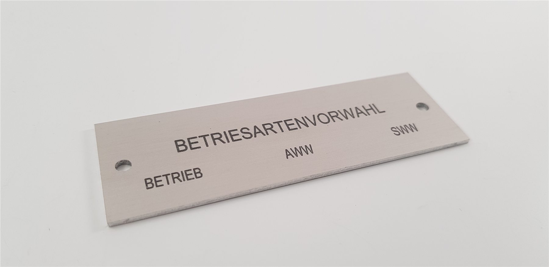 Aluminiumschild für die Schaltschrank-Beschriftung