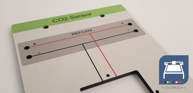 Frontplatte mit mehrfarbigem UV-Direktdruck