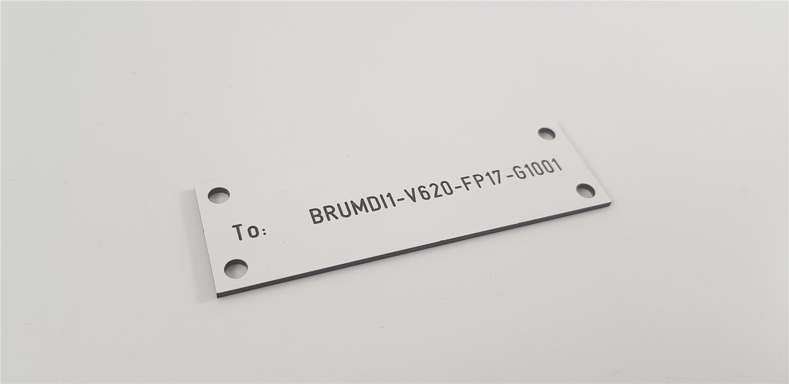Aluminiumschild für industrielle Anlagenkennzeichnung